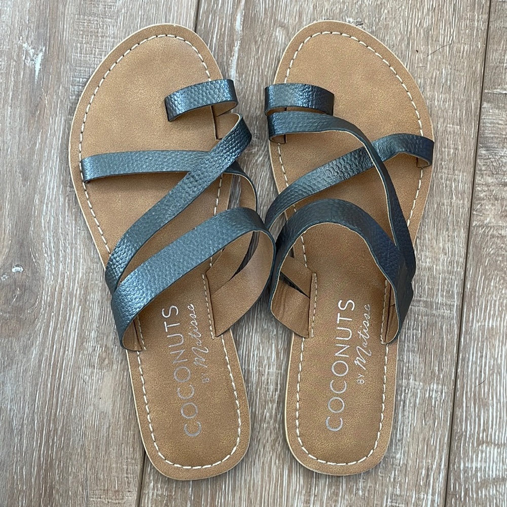 Coconuts by Matisse sandals silver metallic